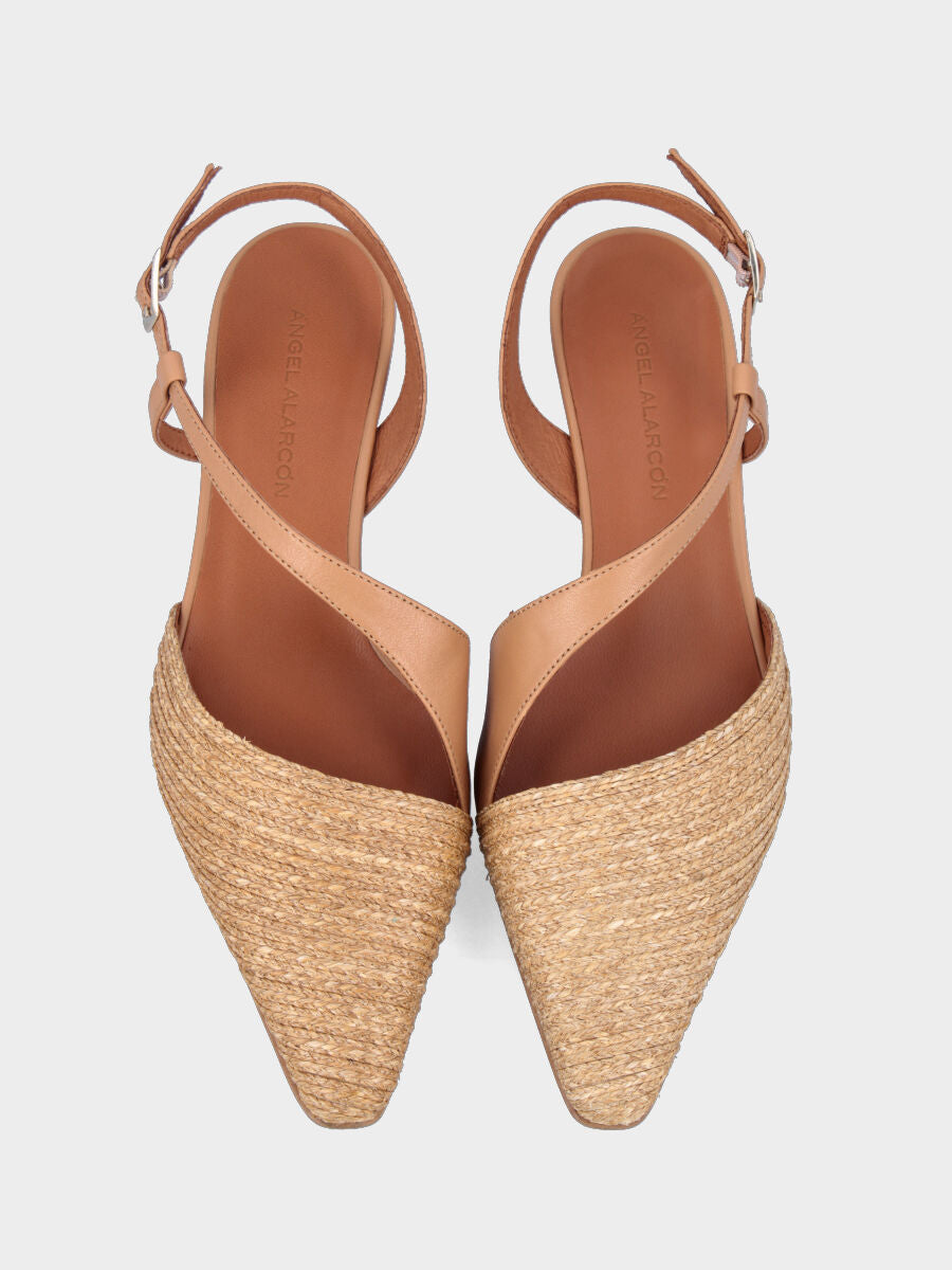 Slingback in rafia beige, tacco a rocchetto