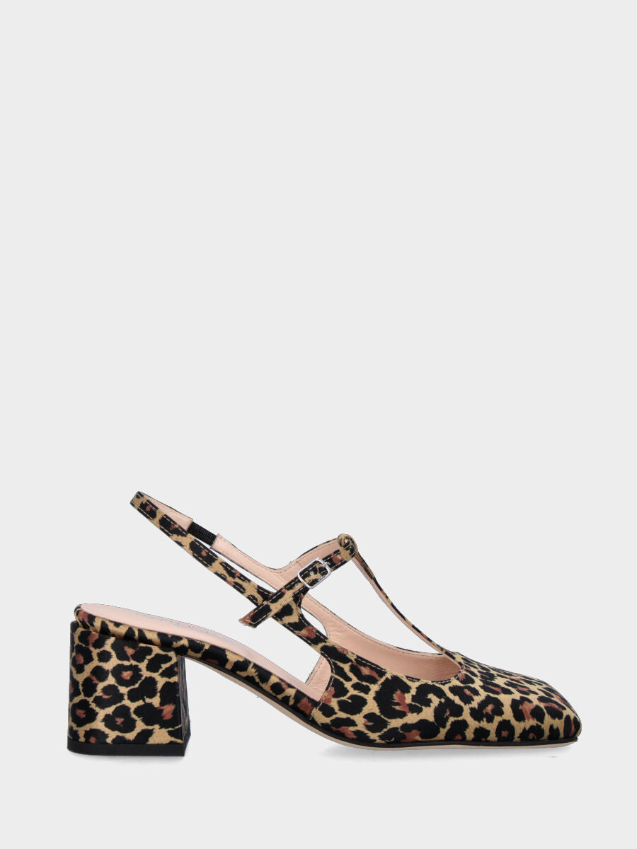 Slingback aus Leopardenstoff mit Charleston-Riemen und Blockabsatz