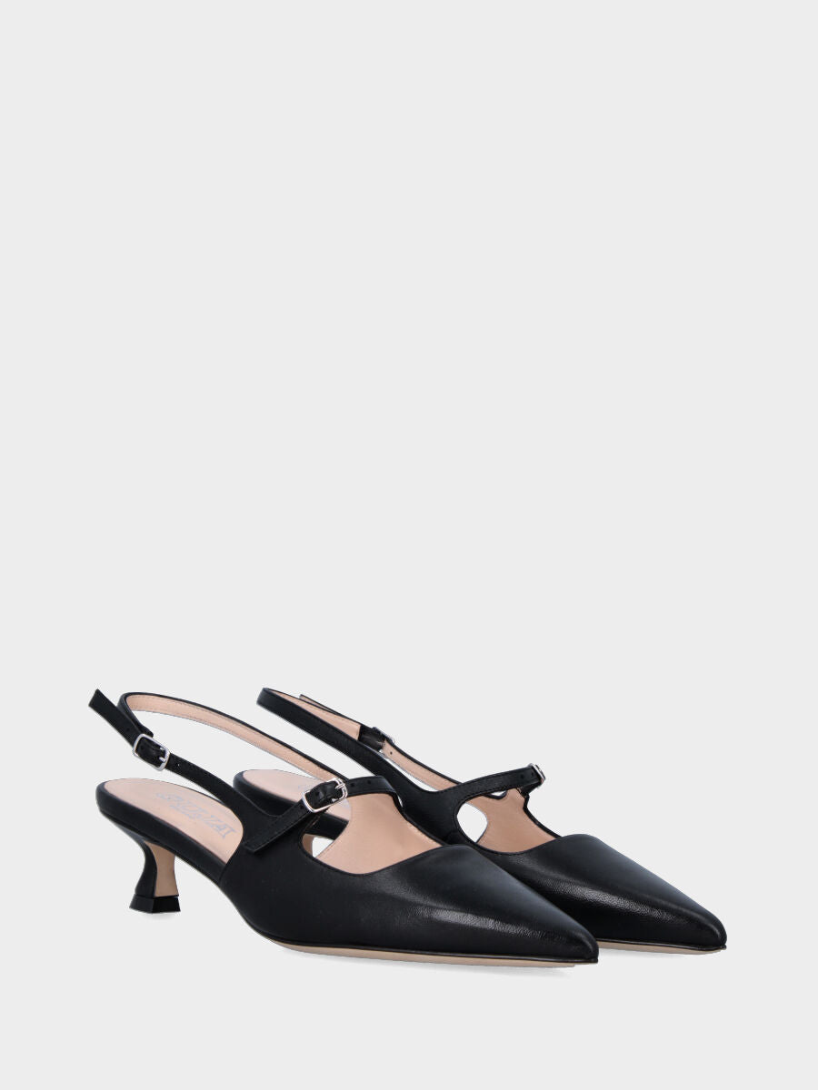 Slingback in nappa nera con cinturino sul collo e tacco a calice