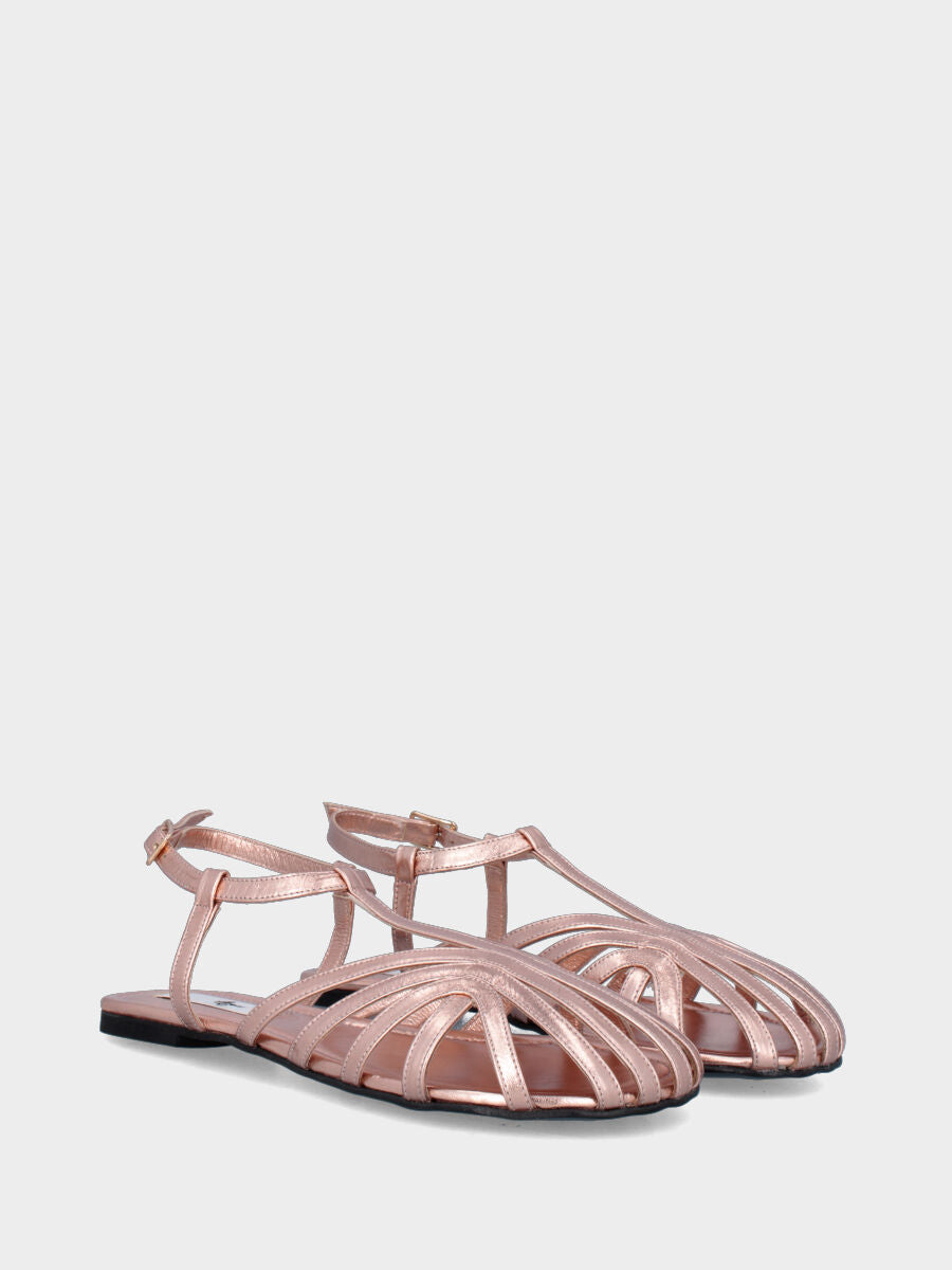 Sandalo flat in laminato rosa con listini arcuati