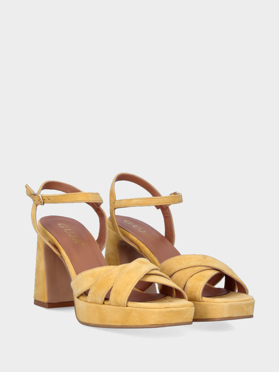 Sandalo monoblocco in vitello rosso con fascia ripiegata