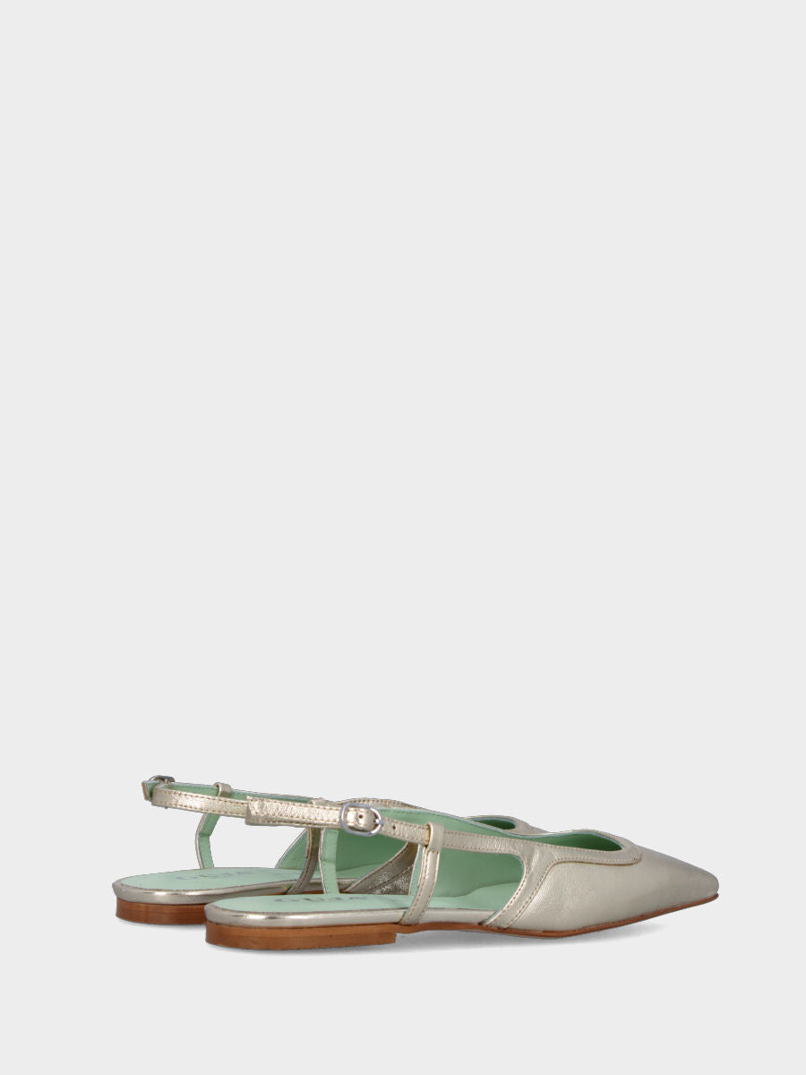 Slingback in laminato platino con scollo tondo