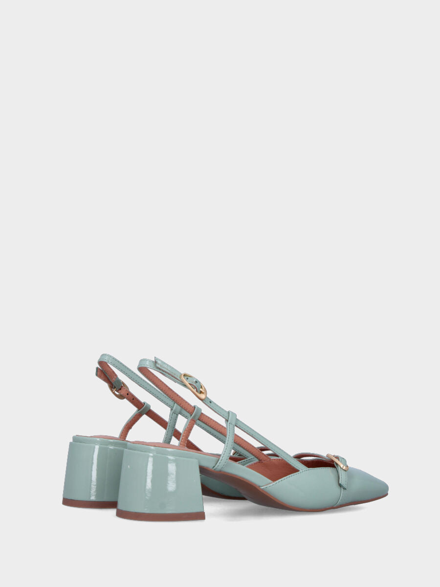 Slingback in vernice verde menta con cinturino e punta quadrata stondata