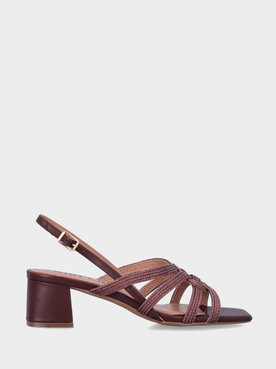 Sandalo in rafia marrone con fascette intrecciate