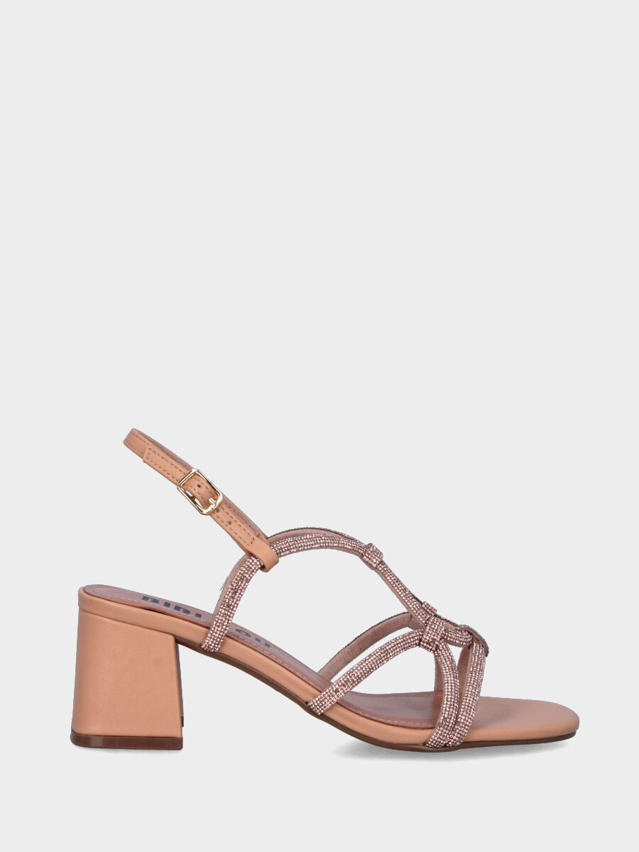 Sandalo in nappa nude con listini tubolari e mini cristalli