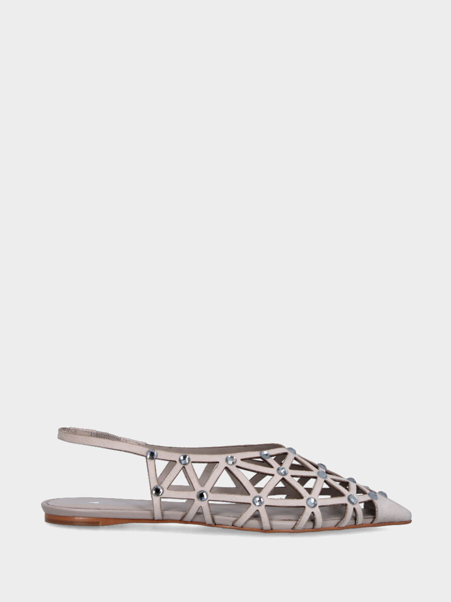 Slingback flat in nabuk argento con listini laserati e cristalli