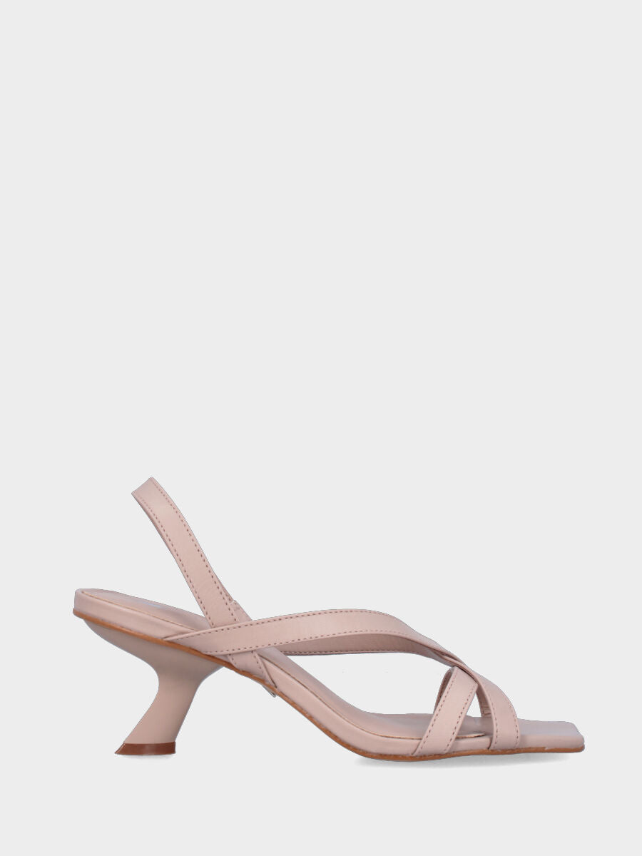 Sandalo in nappa beige con listini incrociati e tacco a virgola