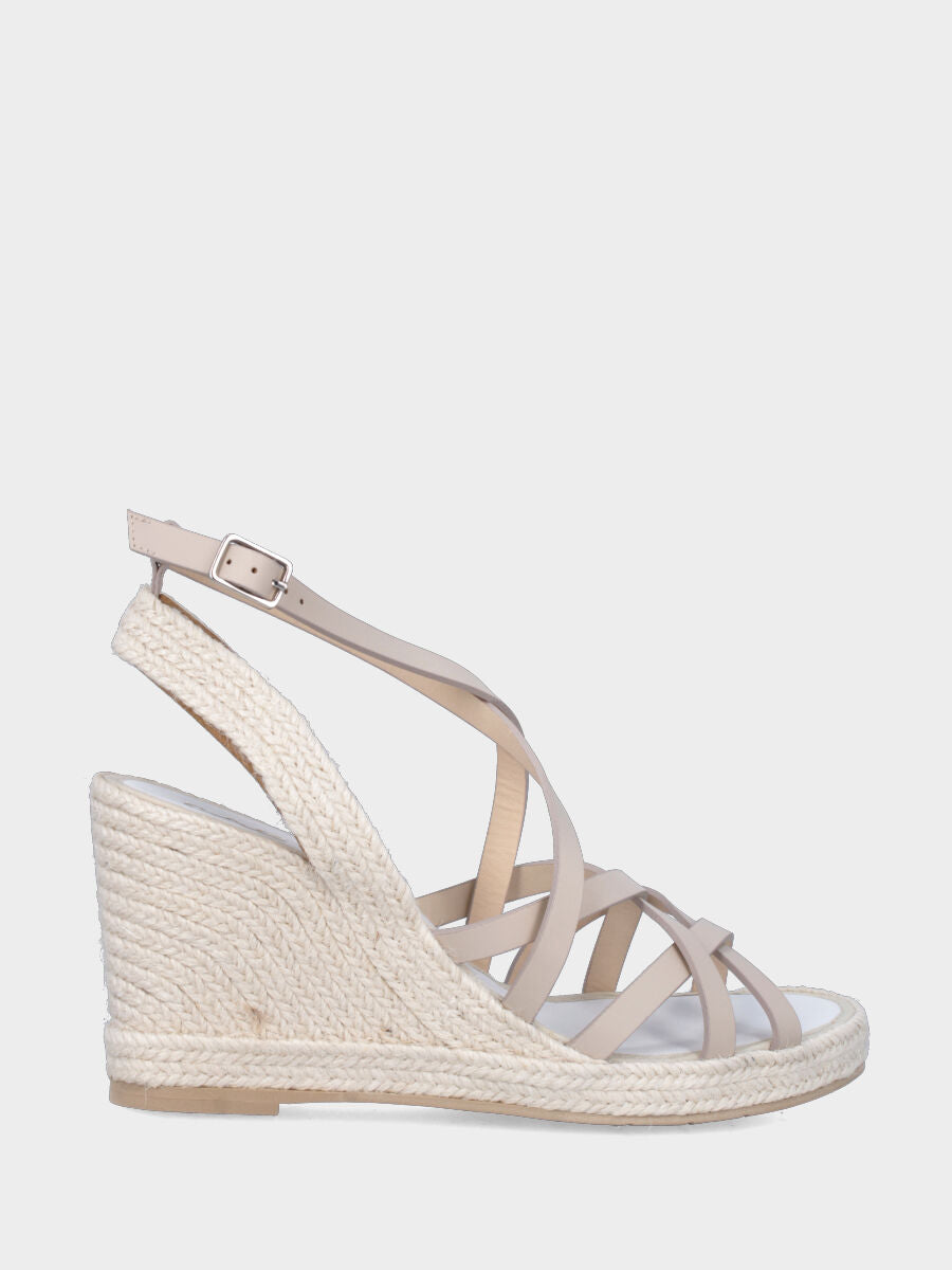Sandalo con zeppa in corda beige, fascette incrociate in pelle