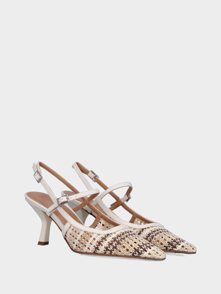 Slingback in rafia bianco avorio con tomaia intrecciata e tacco a calice