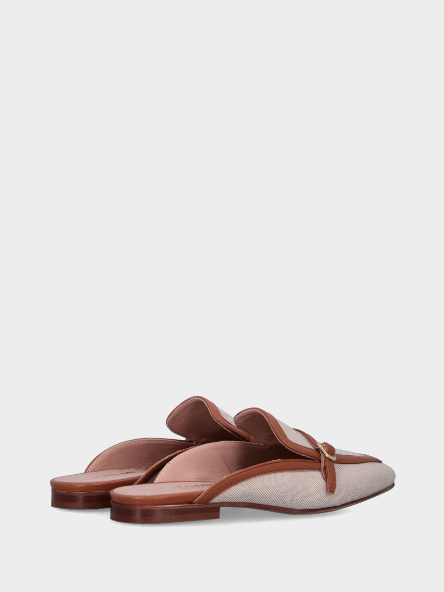 Sabot bicolore in tessuto beige con profili in pelle color cuoio