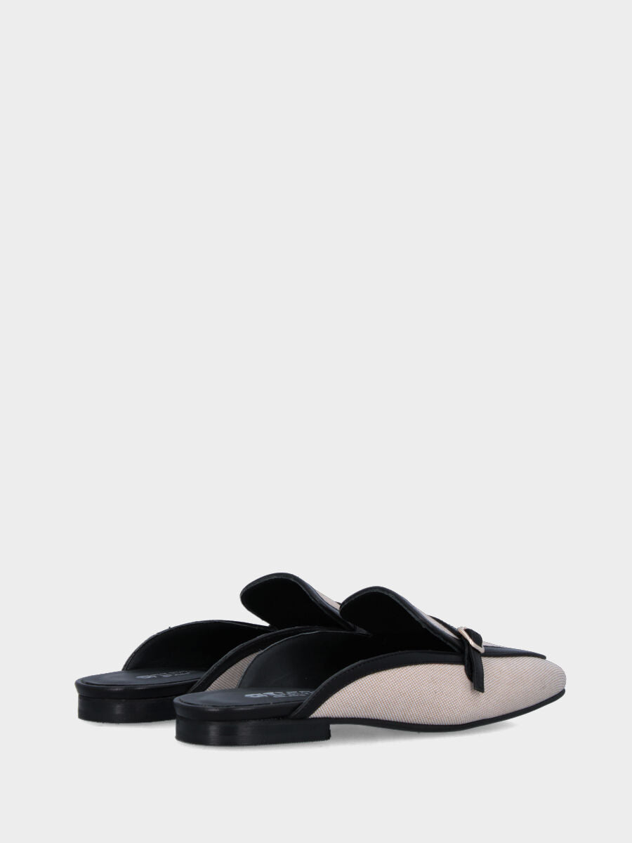 Sabot bicolore in tessuto beige con profili in pelle nera