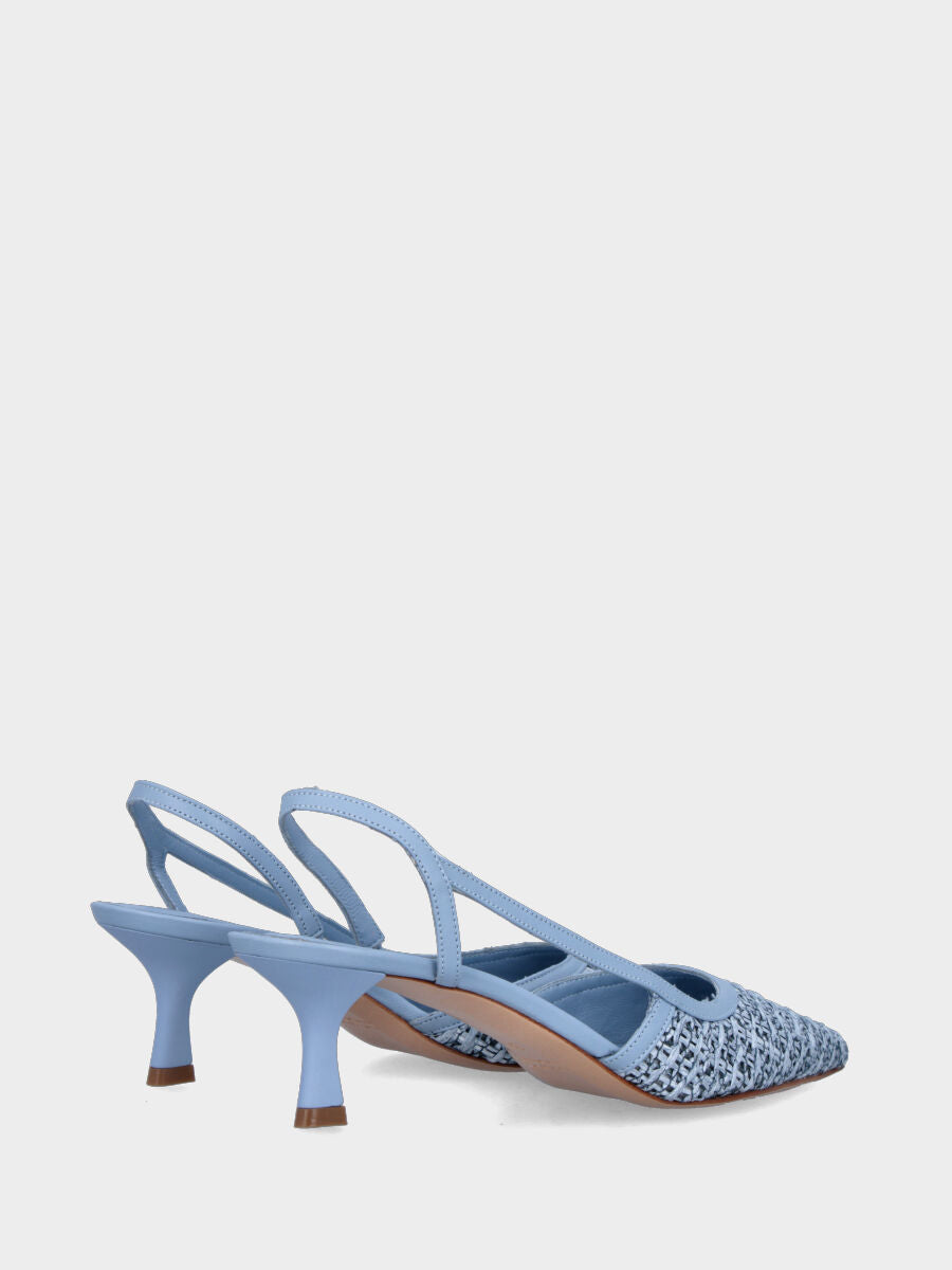 Slingback in rafia celeste con cinturino intrecciato asimmetrico