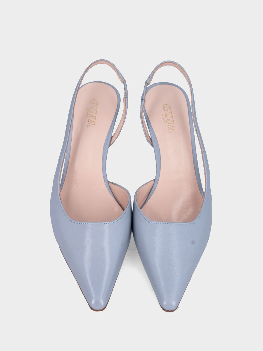 Slingback in verlux celeste con cinturino asimmetrico