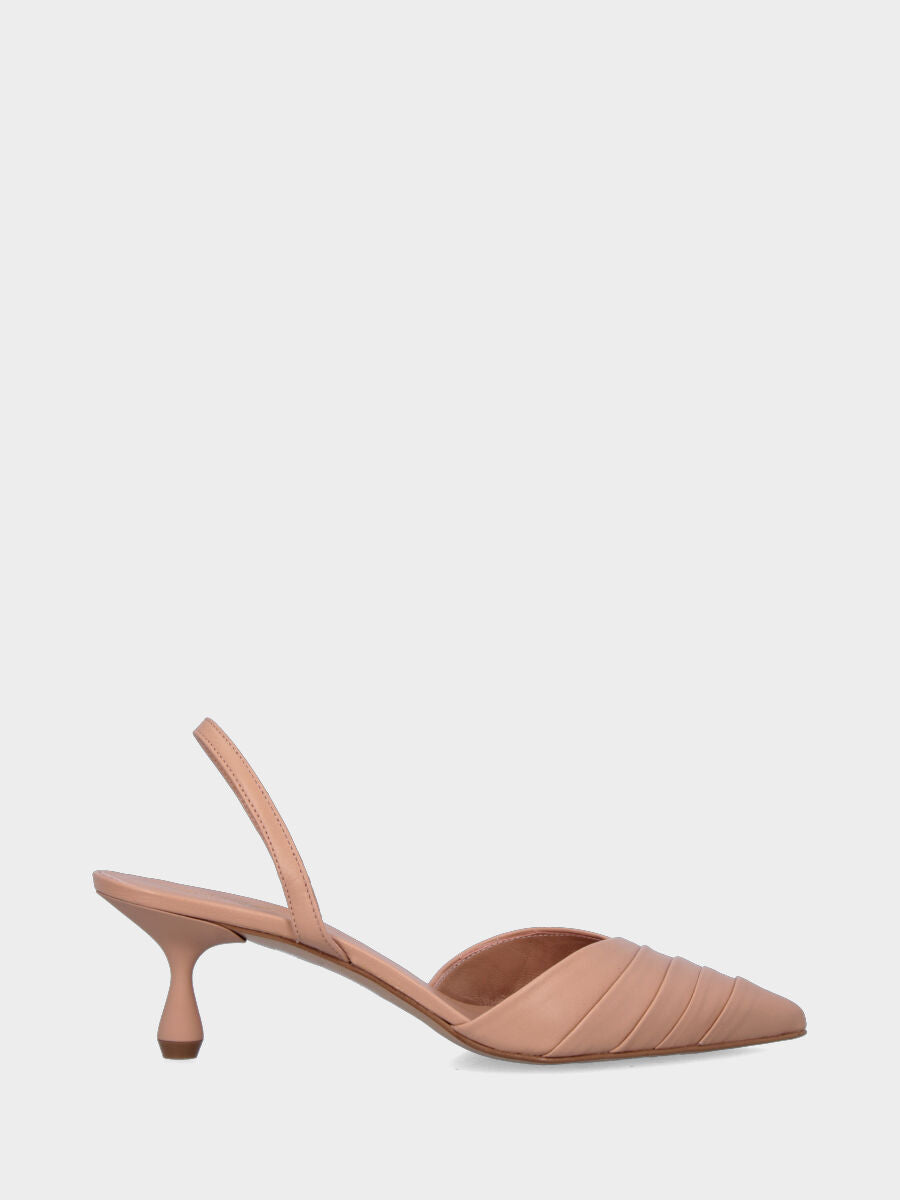 Slingback in nappa nude con ripiegature e tacco a calice smaltato