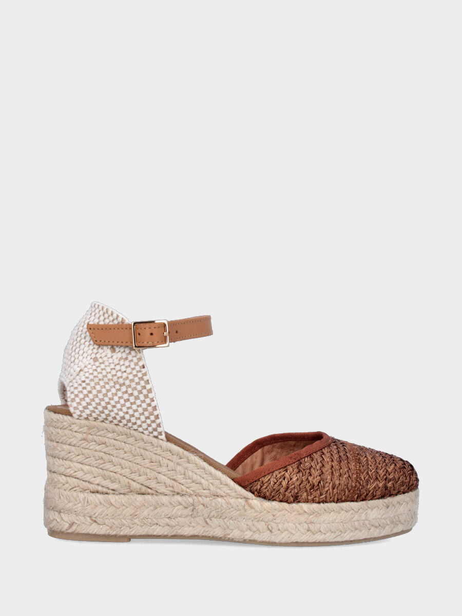 Campesina in rafia color cuoio con zeppa e platform