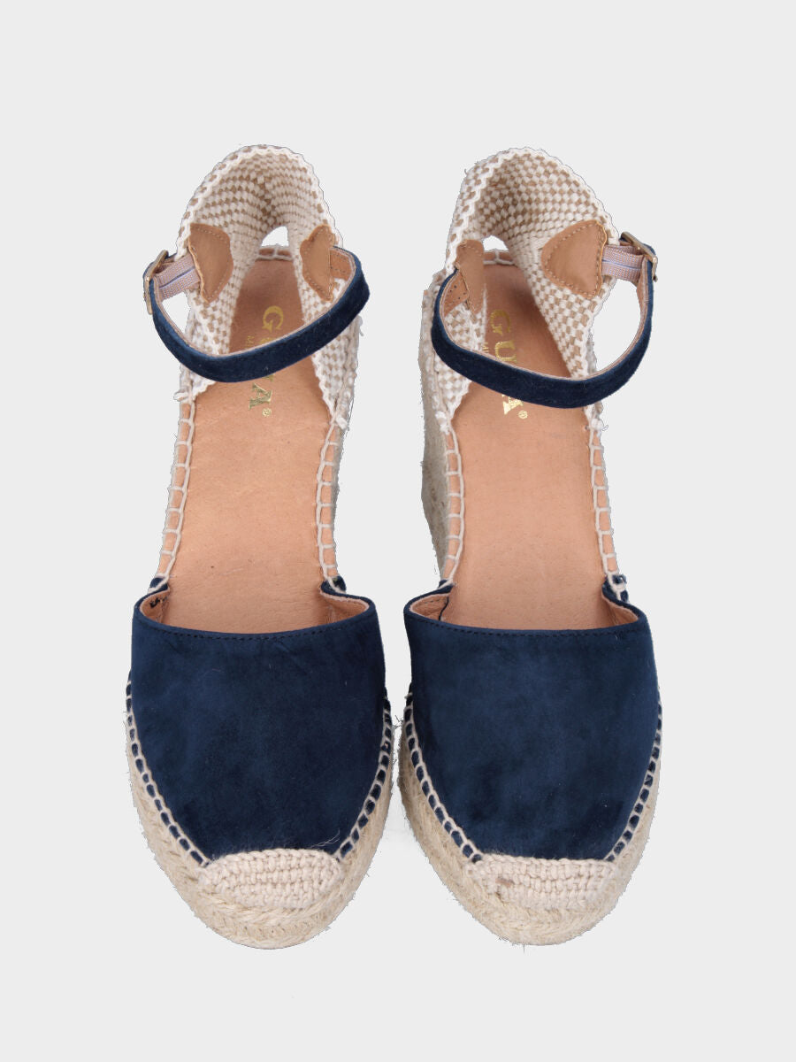 Campesina in camoscio blu con zeppa e platform