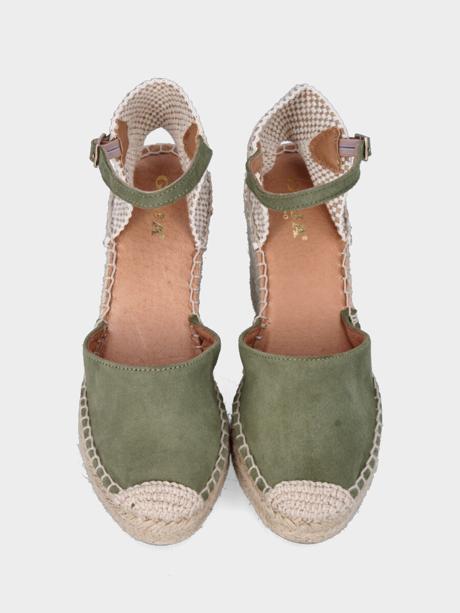 Campesina in camoscio verde con zeppa e platform