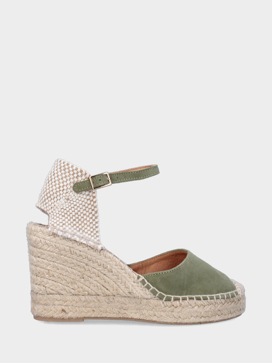 Campesina in camoscio verde con zeppa e platform