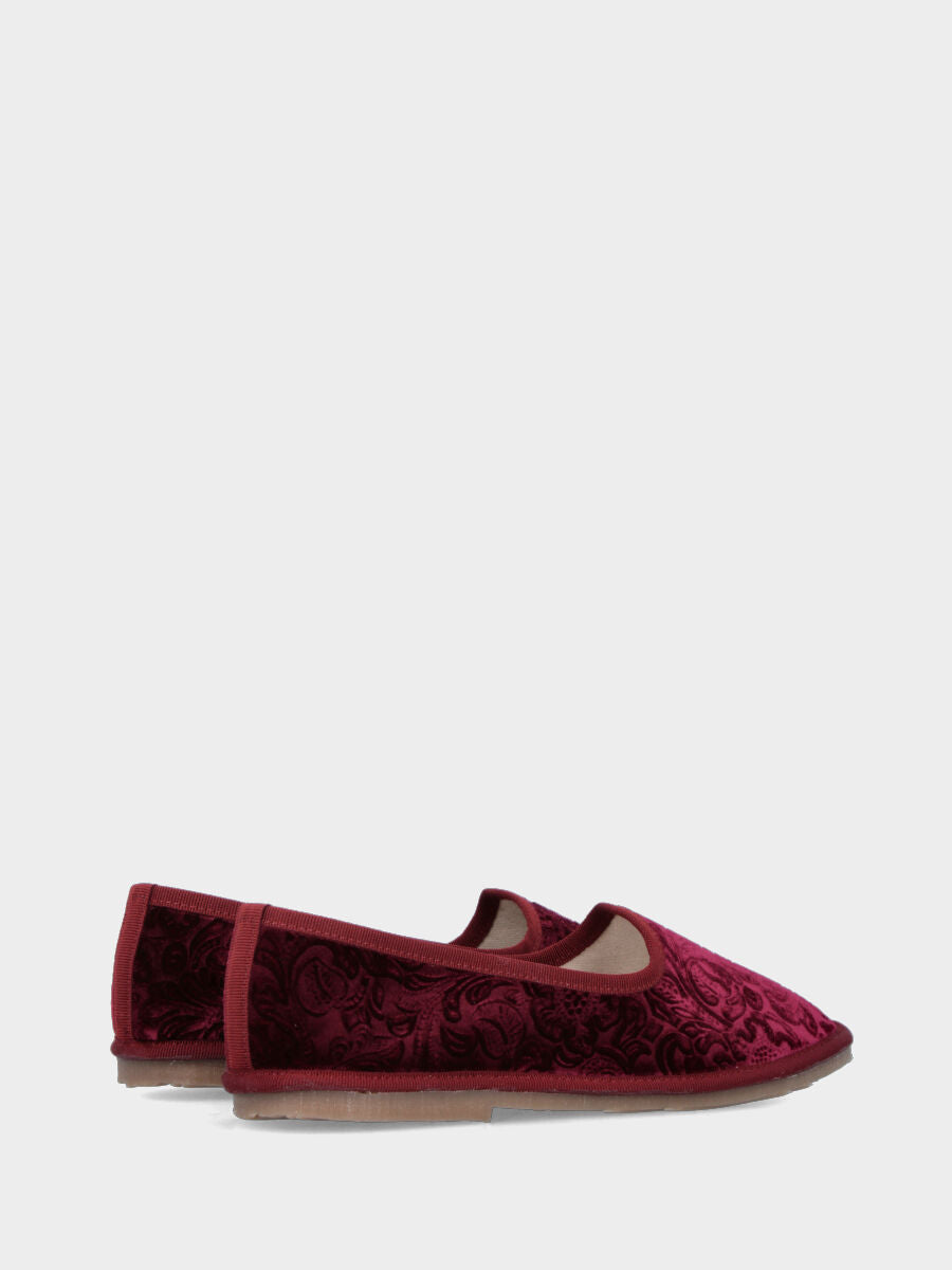 Friulana in velluto broccato bordeaux con punta tonda