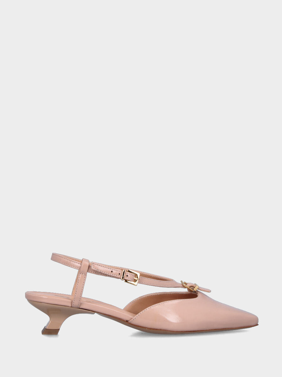Slingback in naplak cipria con cinturino ovale a doppia fibbia