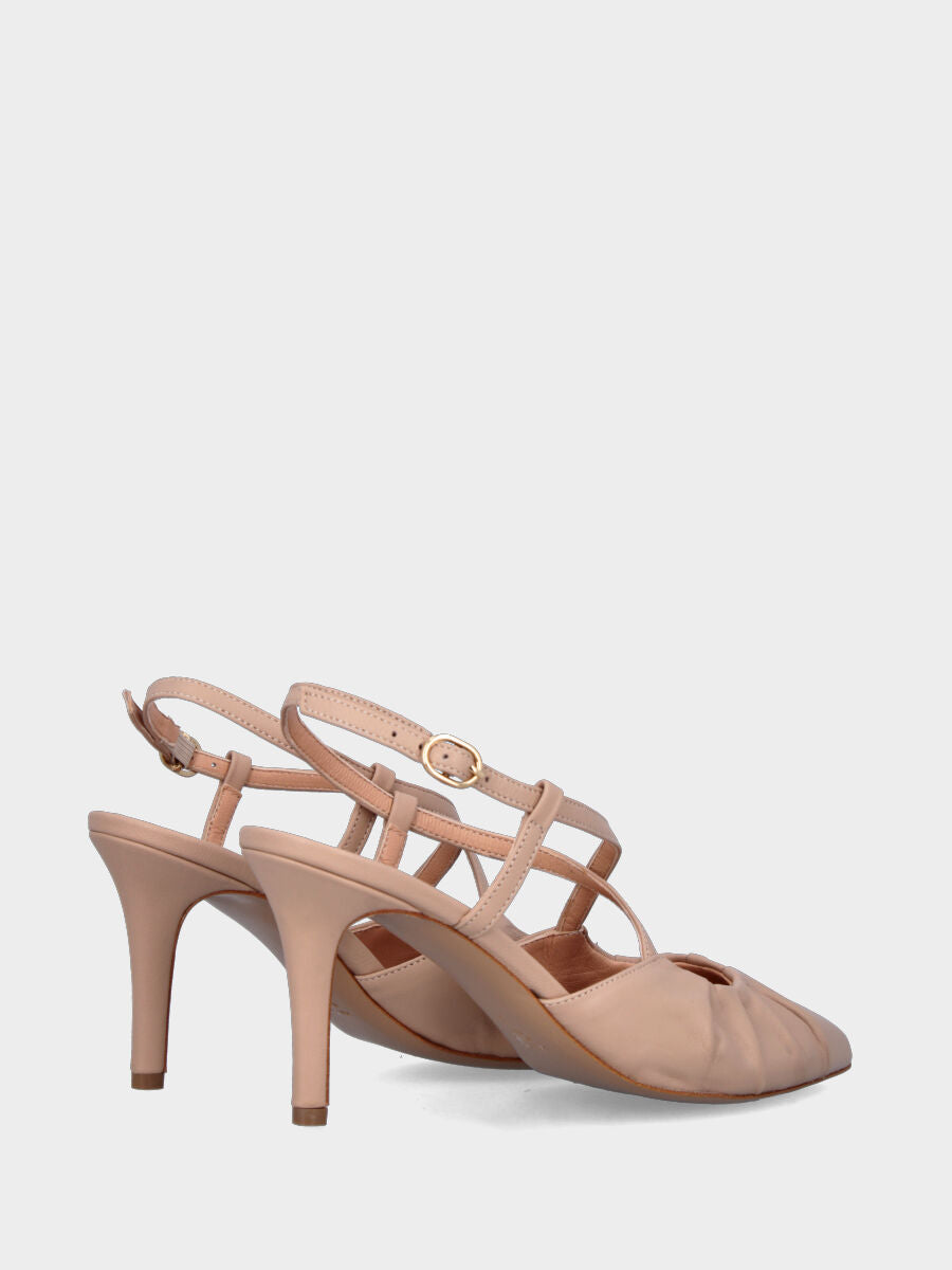 Slingback in nappa nude con piegature e cinturini incrociati