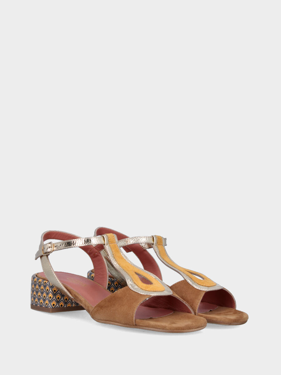 Sandalo in camoscio ocra multicolor con listini a goccia