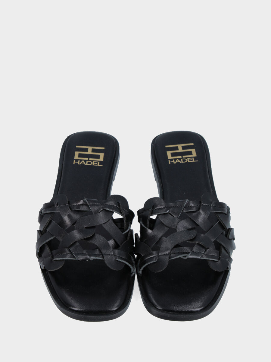 Ciabattina in vitello nero con listini ondulati e incrociati