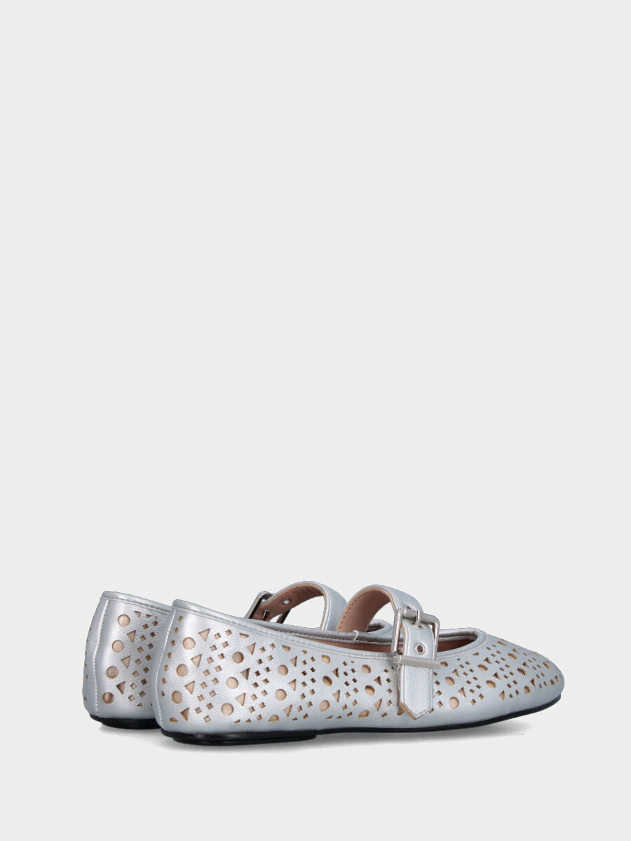Ballerina Mary Jane in laminato argento con fori e lavorazione a sacchetto