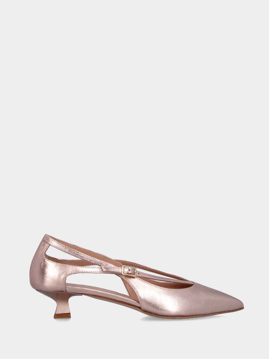 Escarpins en laminé platine avec brides croisées et talon en forme de calice