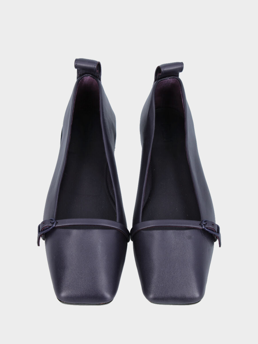 Ballerina in nappa viola con cinturino in pianta