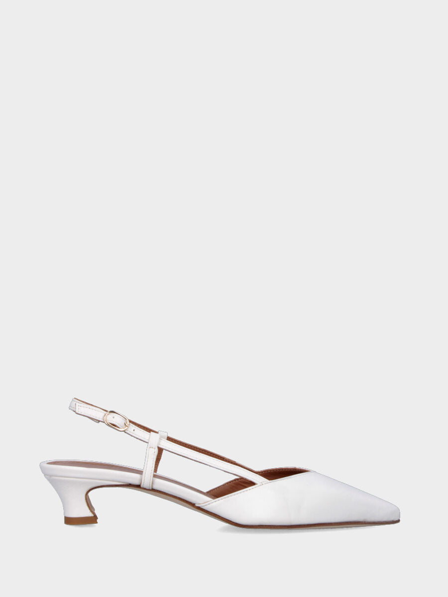 Slingback in nappa bianco latte con scollo a V