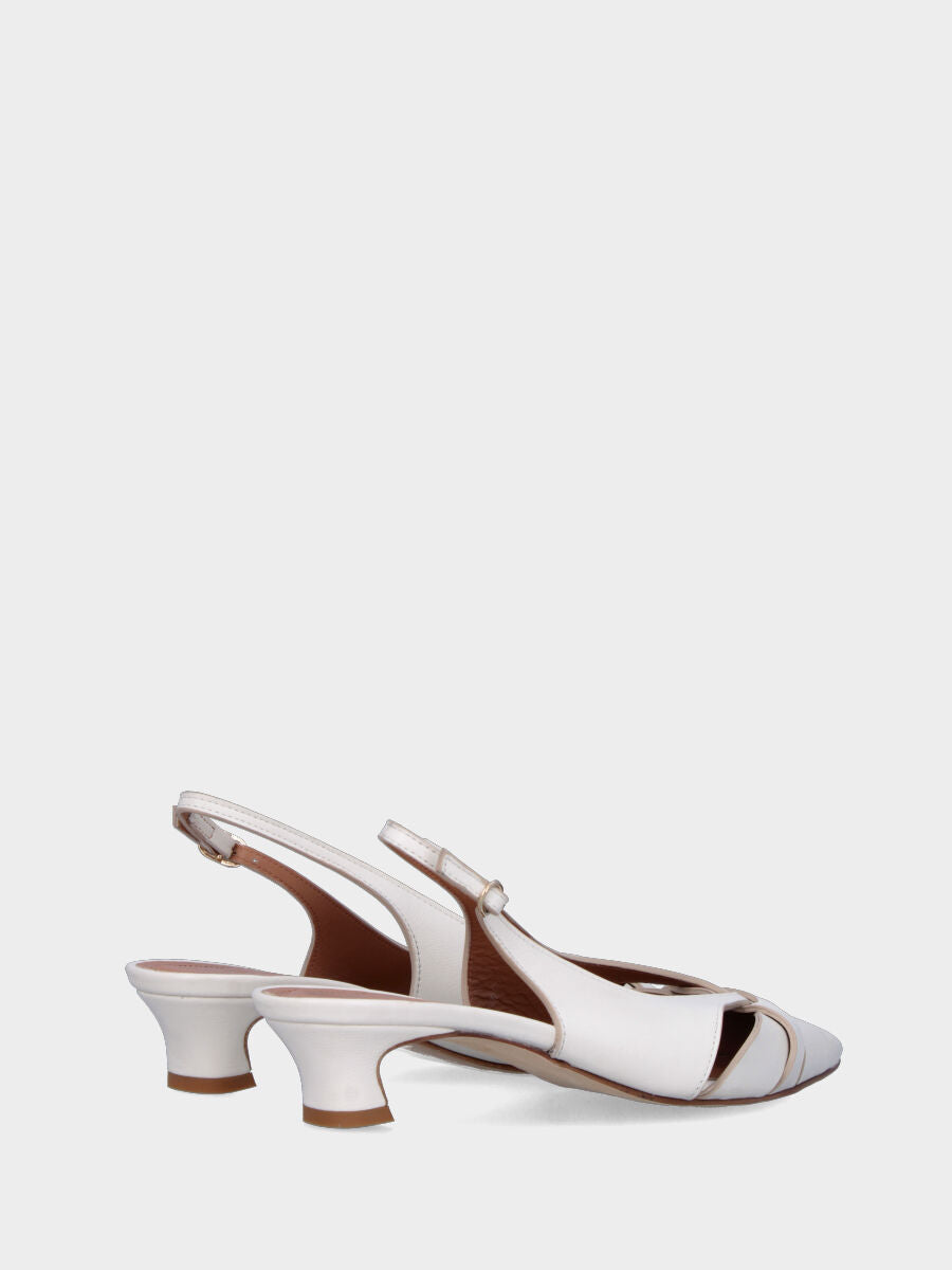 Slingback in nappa bianco latte con fascette incrociate e tacco a coda