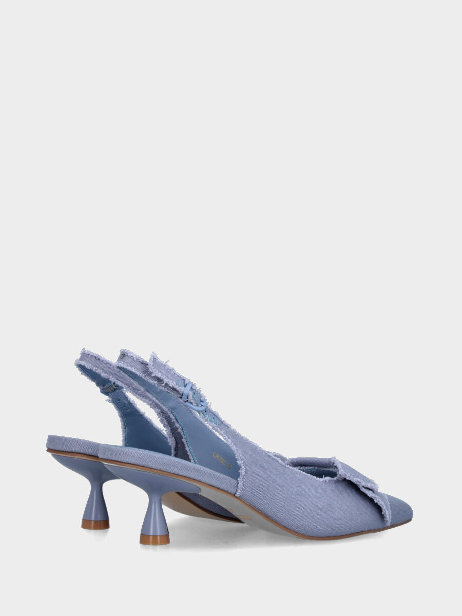 Slingback in tessuto celeste con fiocco sullo scollo e tacco a calice