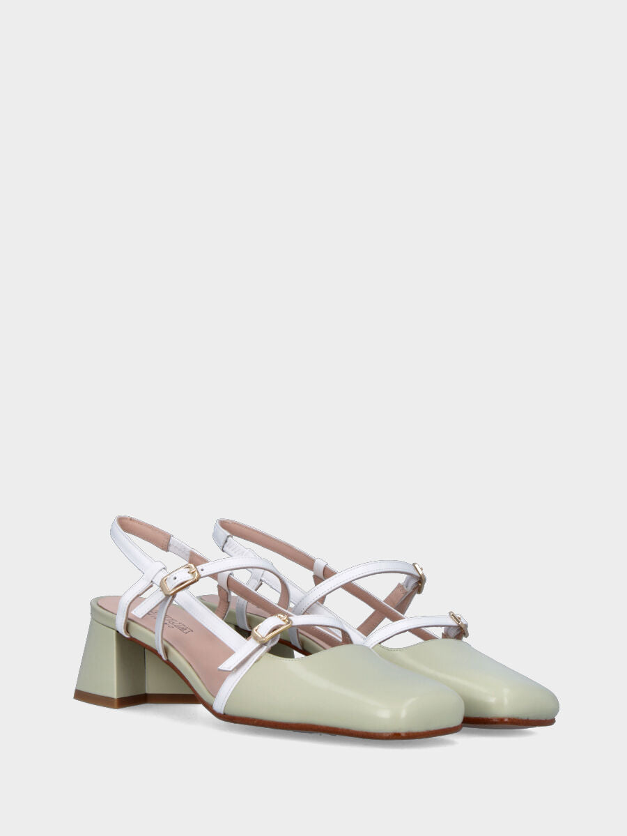 Slingback in verlux verde con cinturini bianchi e tacco a blocco