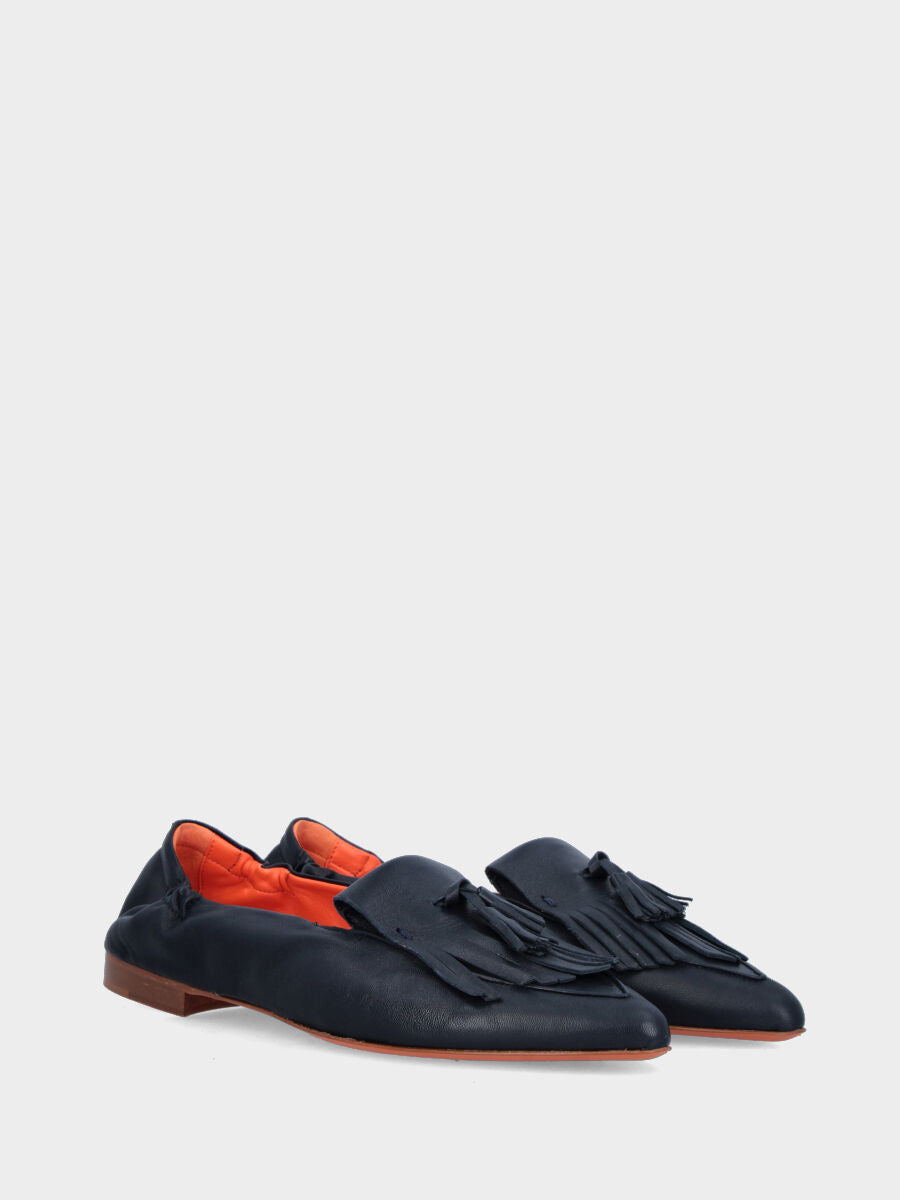 Mocassino in nappa blu con frangia e nappine