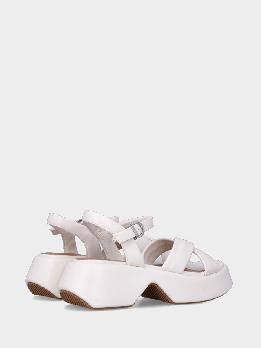 Sandalo platform in nappa bianco latte con fasce incrociate