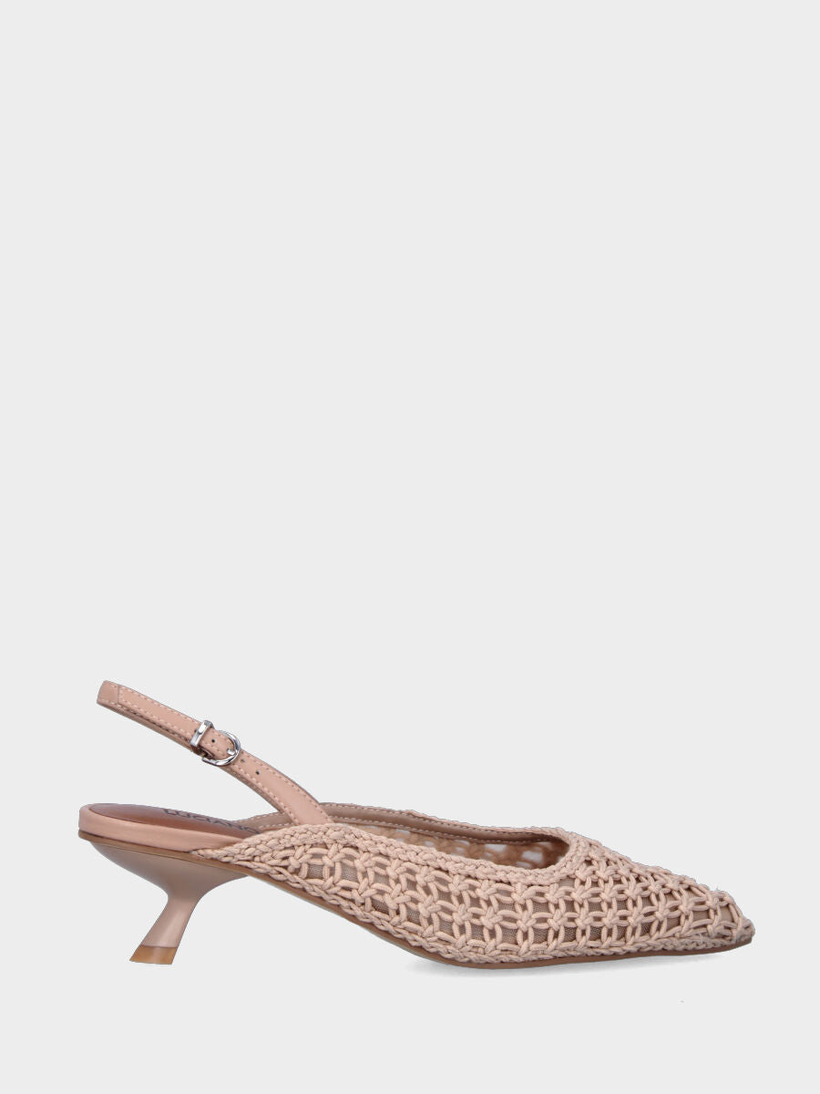 Slingback in tessuto beige con tacco a calice e tomaia in rete intrecciata