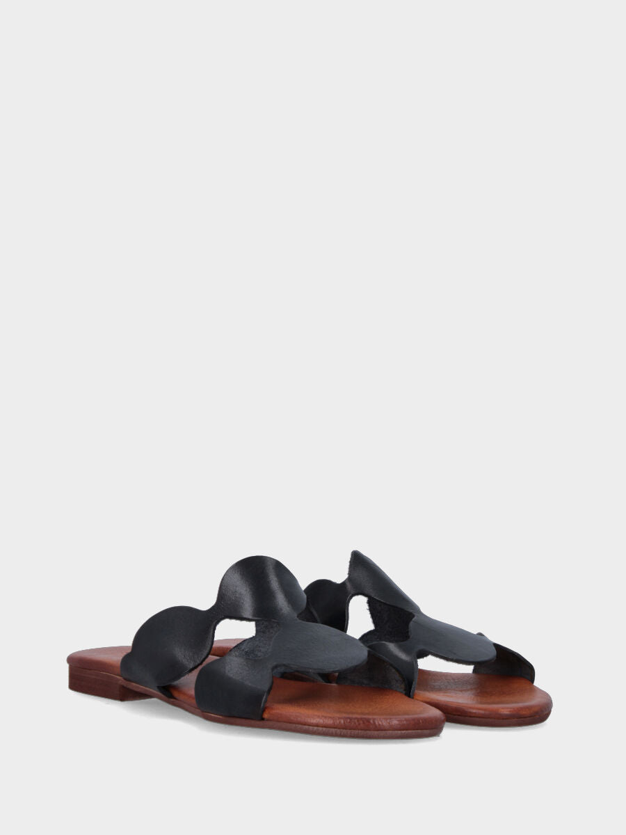 Ciabattine in vitello nero con ovali decorativi