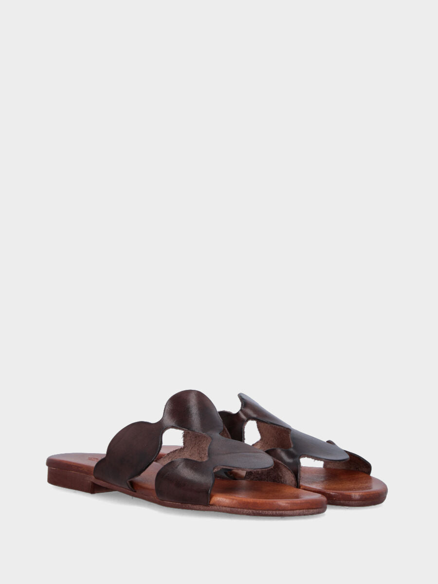 Ciabattine in vitello testa di moro con ovali decorativi