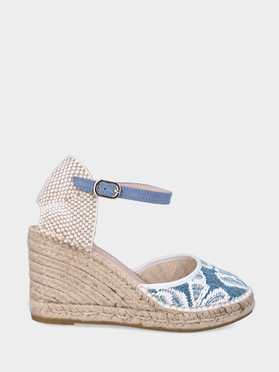 Campesina in tessuto jeans ricamato con zeppa in corda