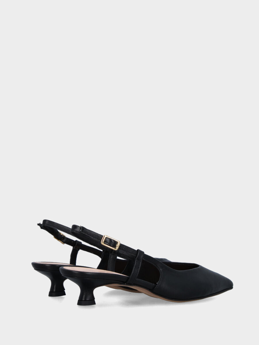 Slingback in nappa nera con scollo a V e tacco a calice