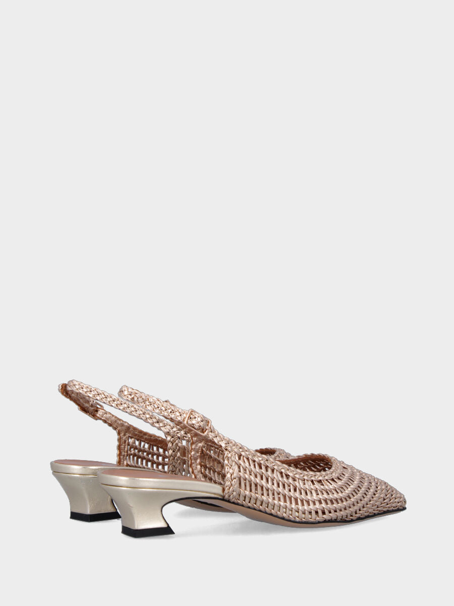 Slingback in laminato oro con tomaia a rete intrecciata