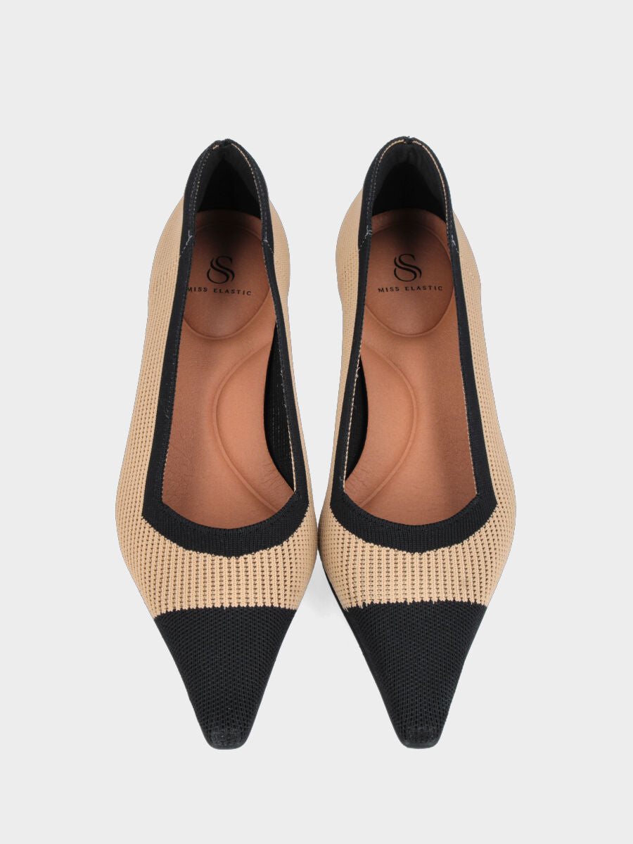 Décolleté in tessuto elasticizzato beige con punta e profili neri