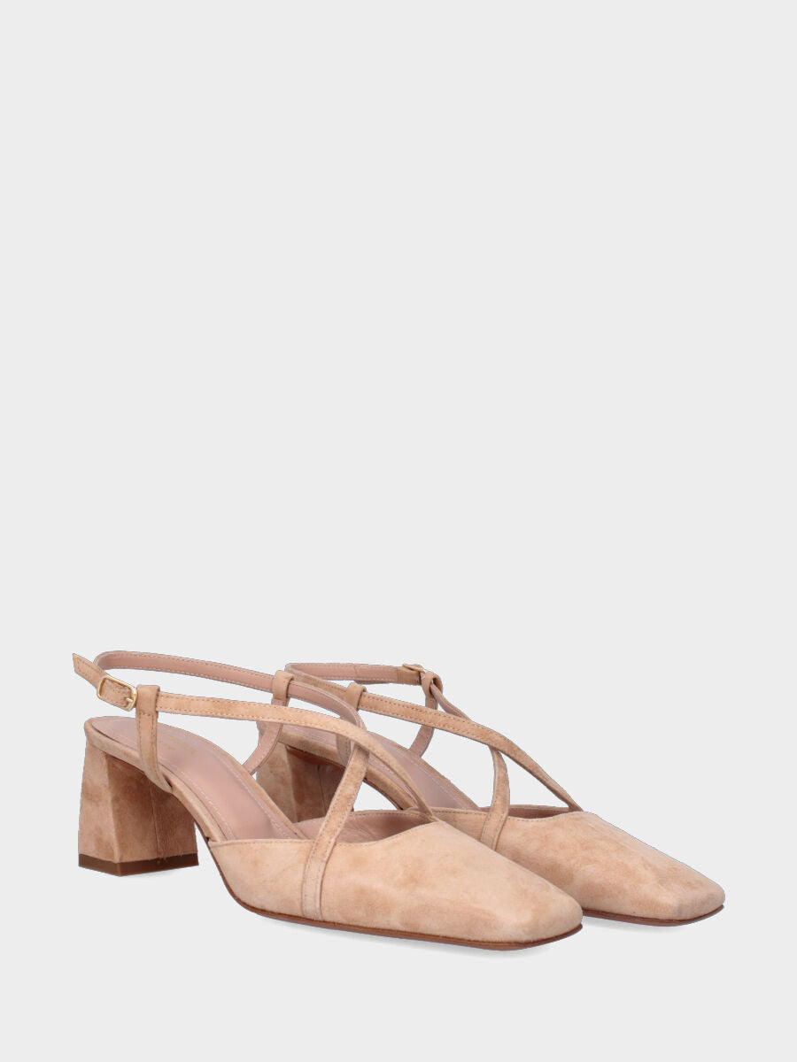 Slingback in camoscio beige con cinturini incrociati e tacco a blocco