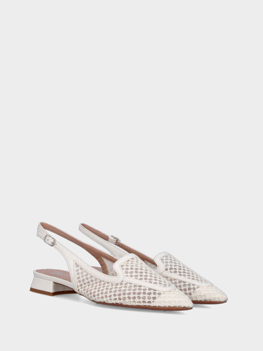Slingback in rafia bianco latte con vaschetta bordata