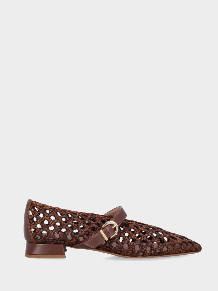 Ballerina Mary Jane in rafia marrone con forature