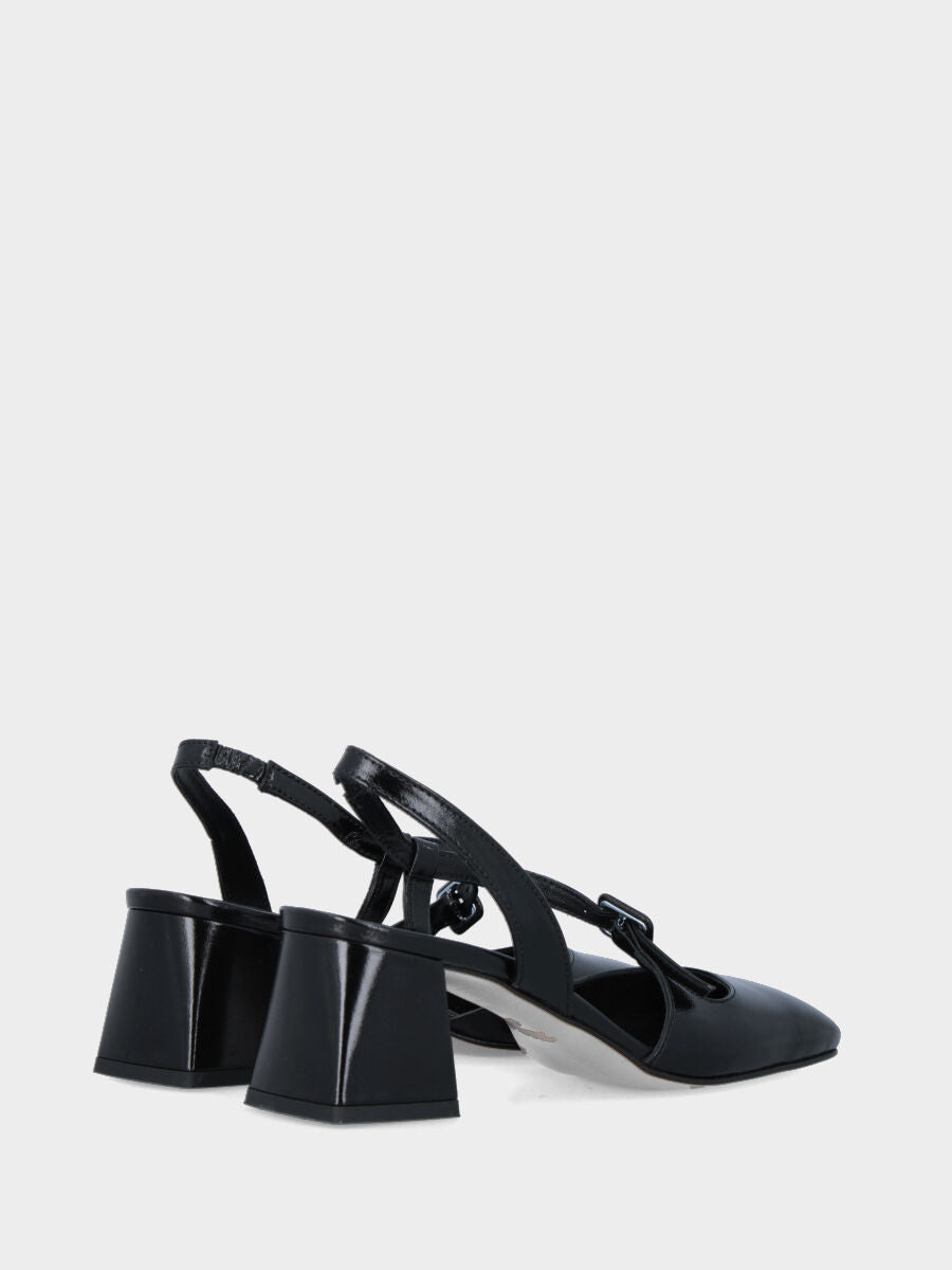 Slingback in verlux nero con cinturino sinuoso e tacco a blocco
