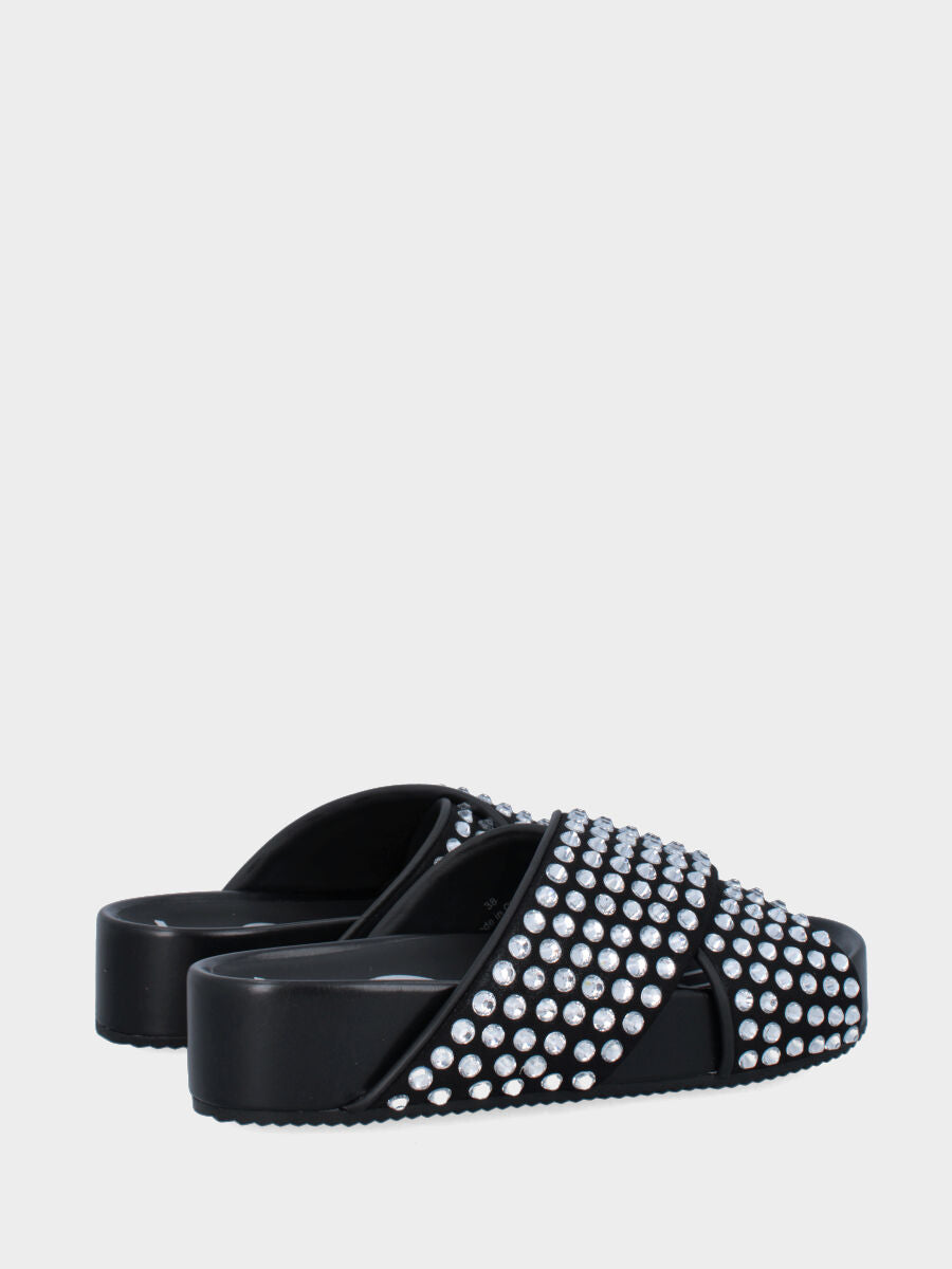 Ciabattone platform in nappa nera con strass su fasce incrociate