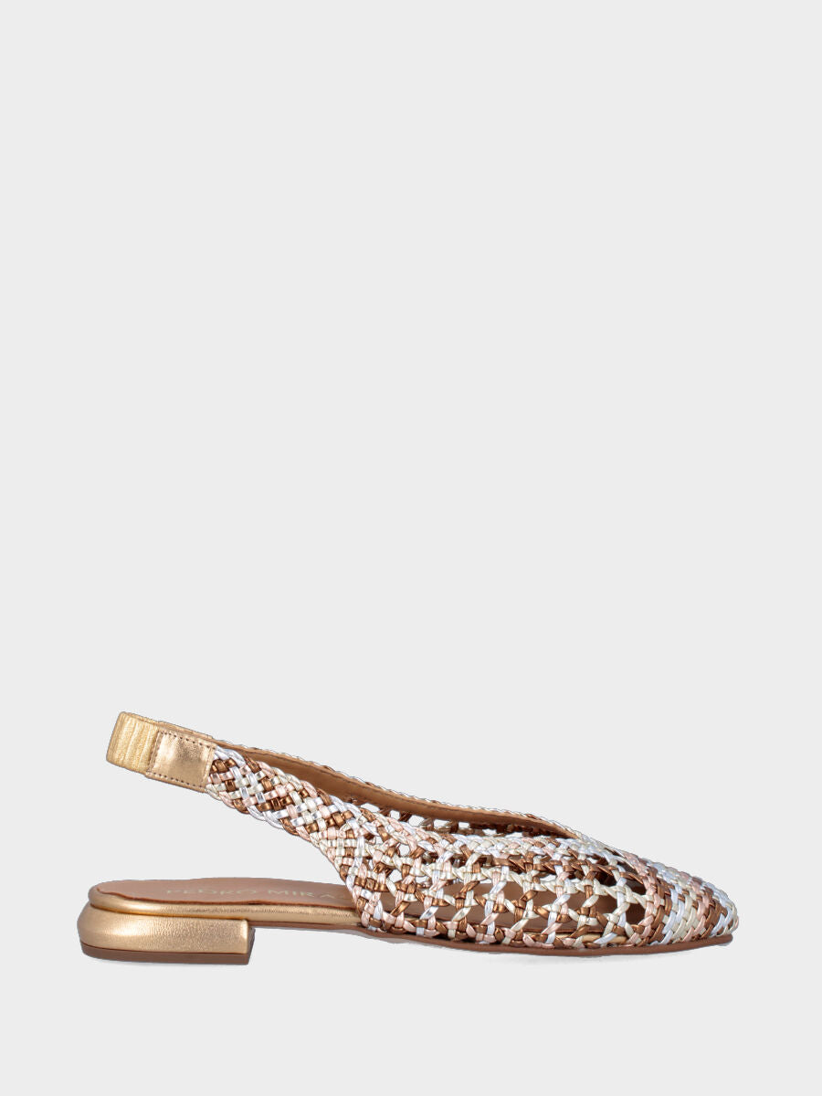 Slingback in laminato oro con tomaia multicolor intrecciata