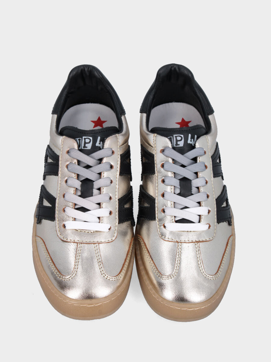 Sneaker in laminato platino con dettagli in vitello nero